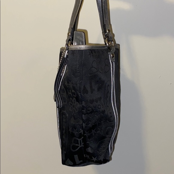 Coach Hand Bag - Picture 2 of 3